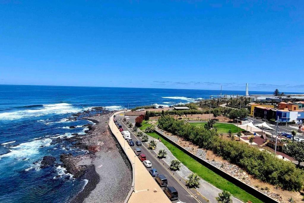 Altagay, apartamento frente al mar, vistas a El Teide Punta Del Hidalgo Exterior foto